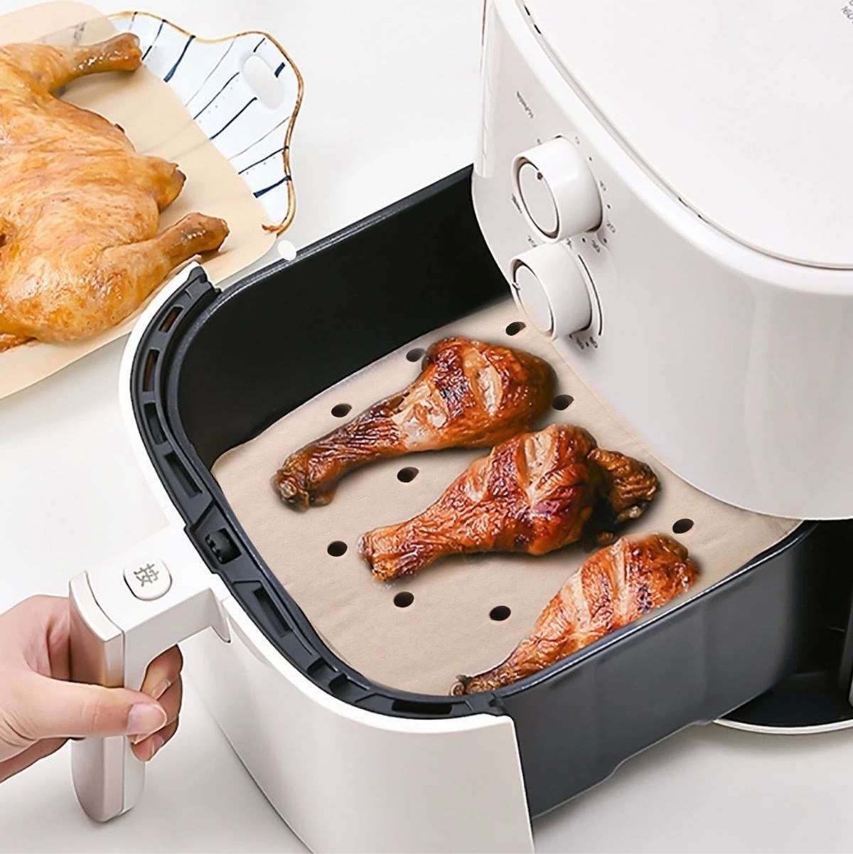 250 Adet Air Fryer Pişirme Kağıdı Tek Kullanımlık Hava Fritöz Yağ Geçirmez Yapışmaz Gıda Pişirme Kağıdı Delikli Kare Model