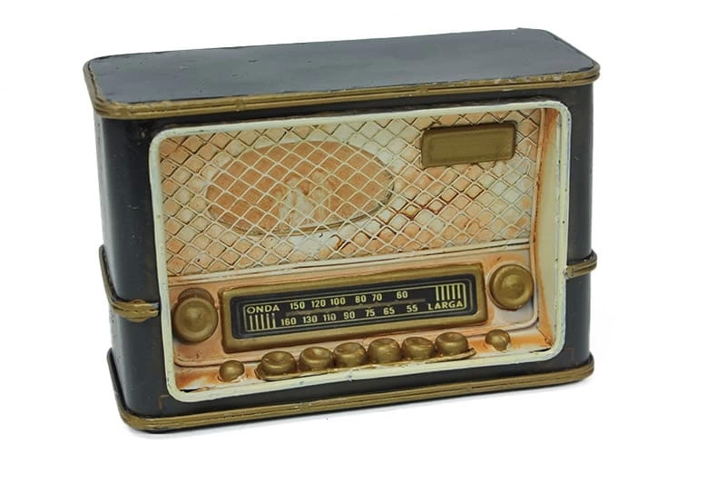 Vintage Tasarım Dekoratif Metal Radyo ( Lisinya )