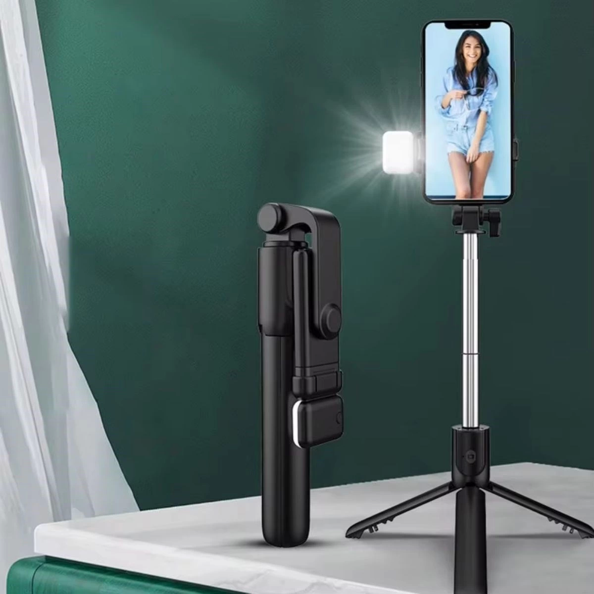 Kendiliğinden Led Işıklı Kumandalı Uzayabilen Selfie Çubuğu,masa Üstü Tripod