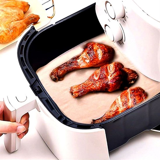 100 Adet Air Fryer Pişirme Kağıdı Tek Kullanımlık Yağ Su Geçirmez Yapışmaz Deliksiz Düz Kare Model (4767) - Lisinya