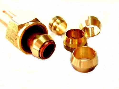 SARI PİRİNÇ YÜKSÜKLÜ DİRSEK 1/2 - 12 MM (Lisinya)